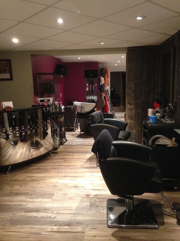 Salon de coiffure chez Roxane et bijoux Rox-y