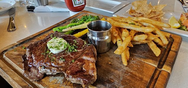 Chillax & Co. Bistro + Brunch at Richmond Hill