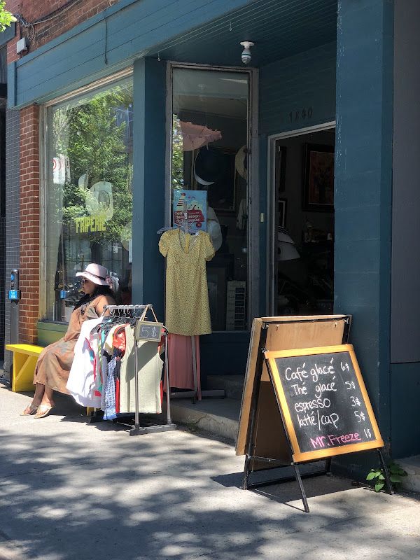 La Chiffonnière friperie et café