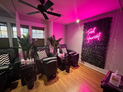 En Vogue Day Spa & Gift Studio