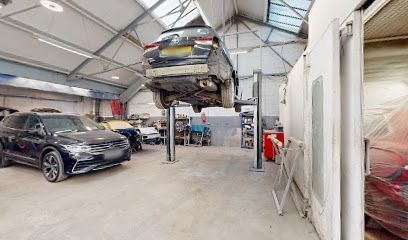Taha's Auto Body Care LTD