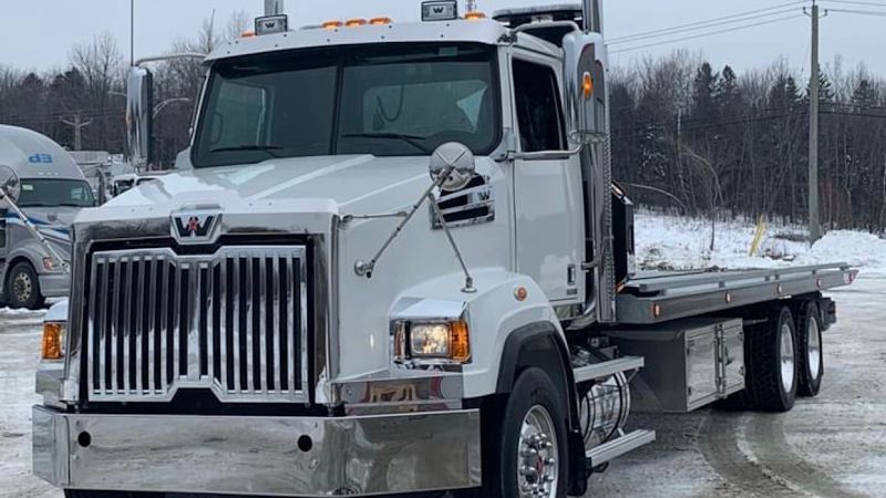 Towing Exclusive Montreal 24/7