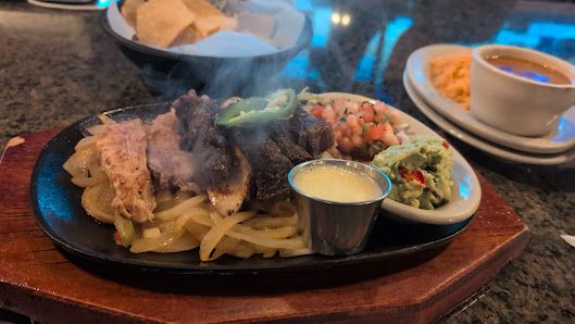 Almas Fajitas and Ritas