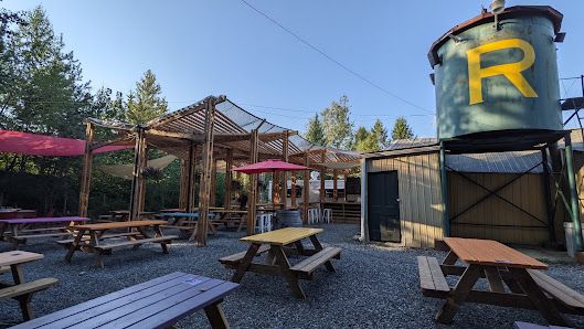 Robin – Bière naturelle – Ingrédients locaux – affinage en tonneaux