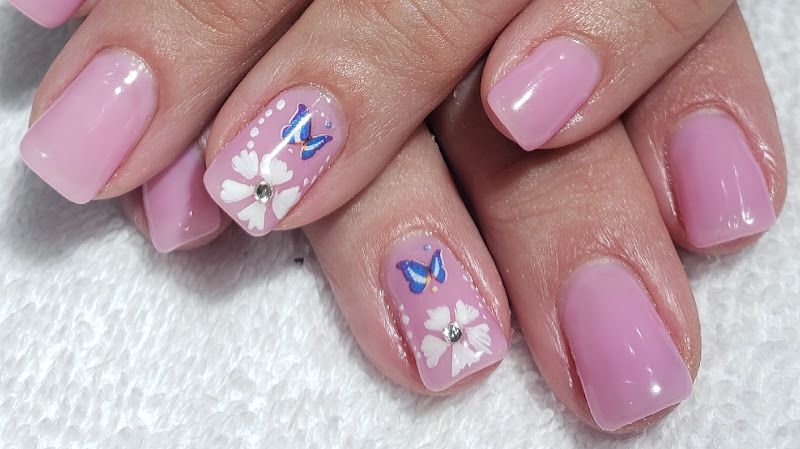 Fo nails
