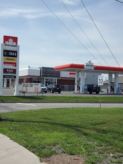 Dépanneur Pétro-Canada St-Henri Léveillé Lachance