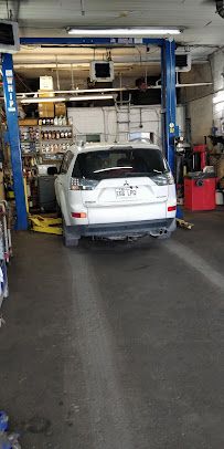 Garage M.M 2000