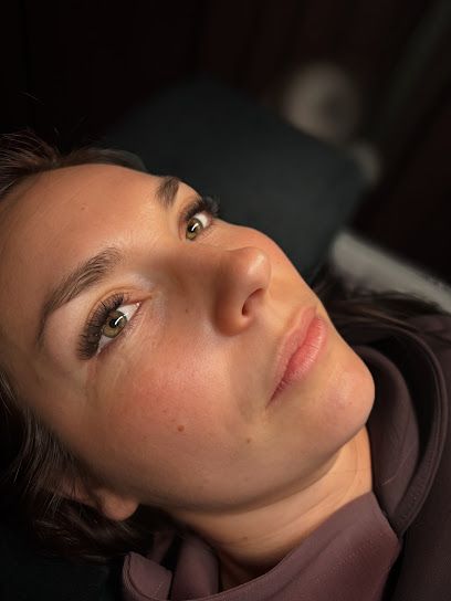 LUNA LASH STUDIO