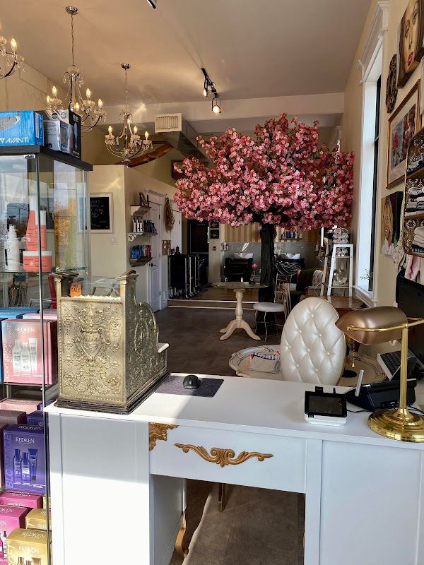 Salon FLO (L’Authentique Demoiselle)