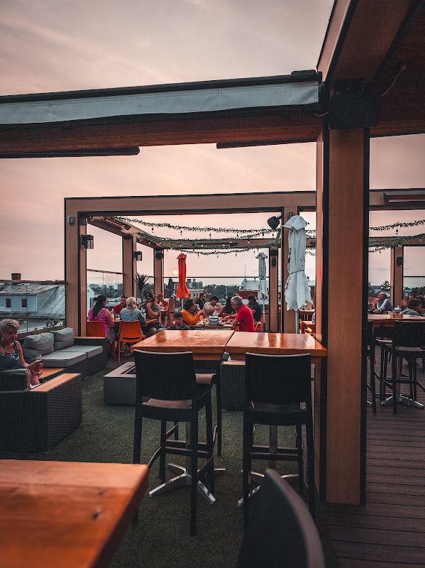 Le Roof Terrasse Urbaine