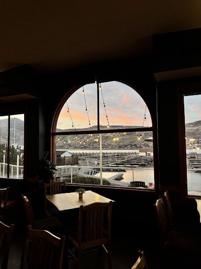 1516 Pub and Grill – Waterfront Pub & Grill on Okanagan Lake