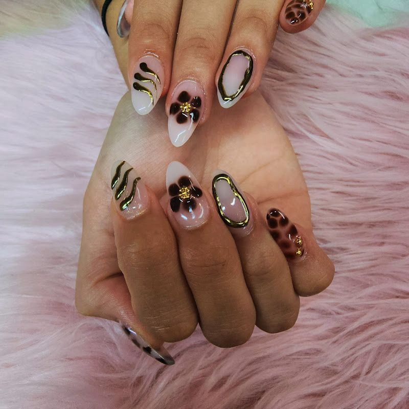 Ongles Ally