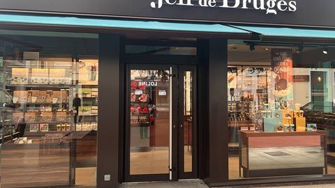 Chocolatier Jeff de Bruges Vernon