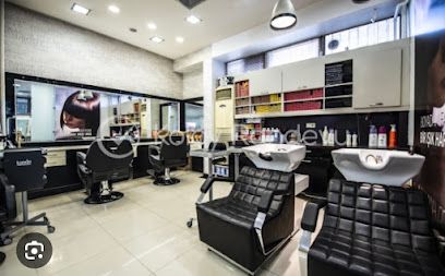 MINA COIFFEUSE