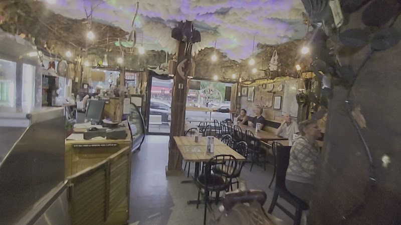 Café Bistro Mysterium