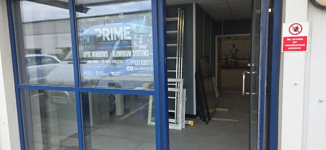 Fabricators of Aluminium Windows / (Bifold) Doors UK & more