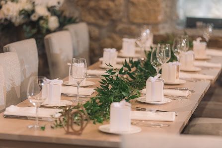 Lilies White – Floral Studio Kitchener