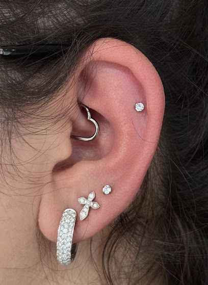 Moonlight Montréal - Tatouages & Piercings