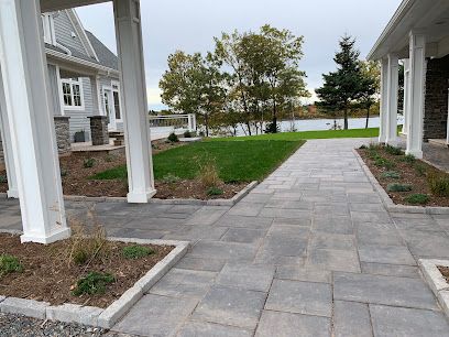 MacIntosh Landscaping – Your local landscape experts