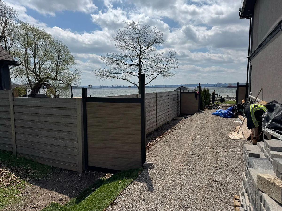 Fencing Brampton & GTA â Cedar, Vinyl, Aluminum