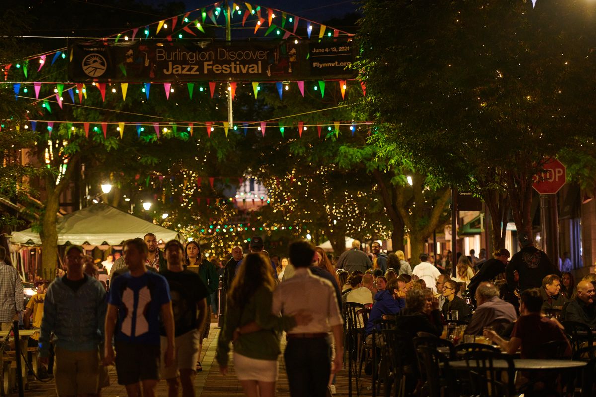 Burlington VT Bars & Nightlife