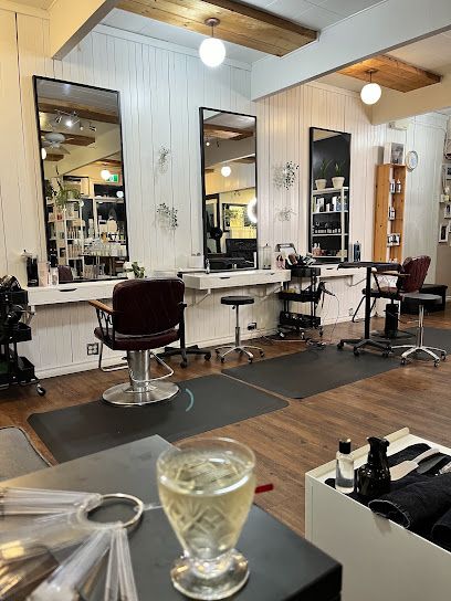 Darling & Dapper Darling and Dapper Spa