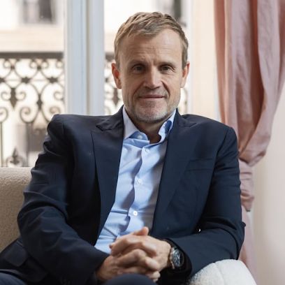 Chirurgien Esthétique Marseille — Dr Frédéric Germain
