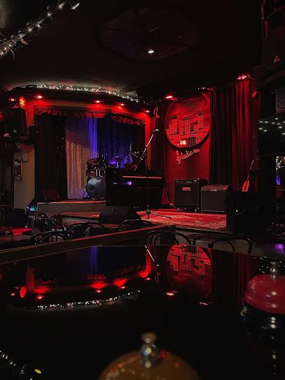 Le Cabaret New