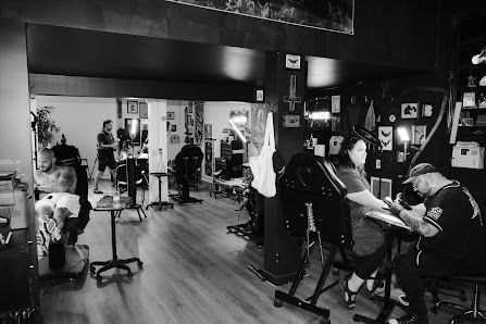 Kuro Shino – Atelier de tatouage