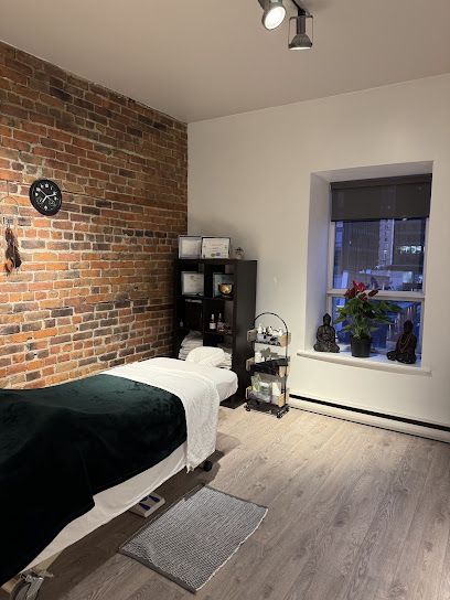 Lesia Maksak Montreal massage
