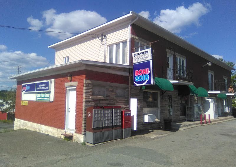 Dépanneur Au Coin Des Trois Lacs