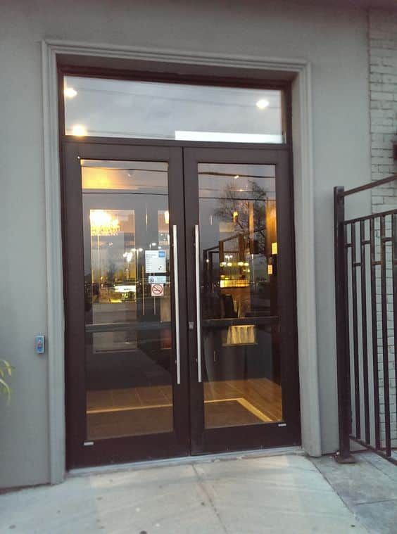 Glassreplacementservicerichmondhill