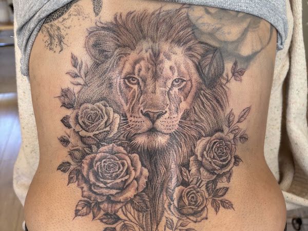 VioletteInk - Tatoueuse et Artiste Peintre