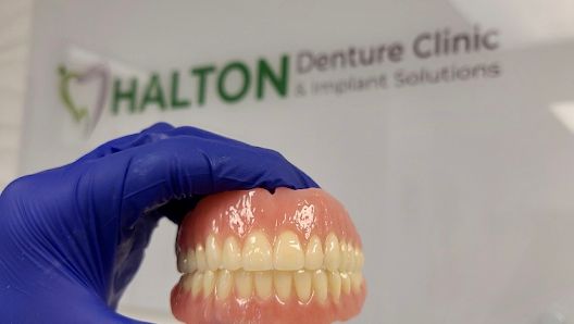 Denture Clinic Oakville, ON