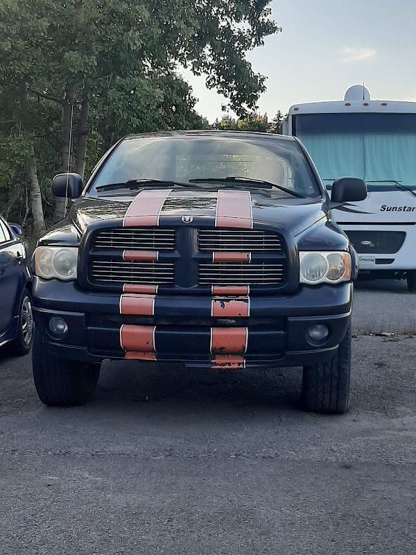 Garage Luis LP