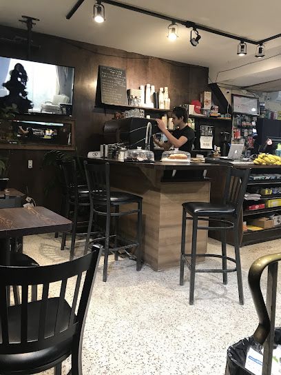 Depanneur Amanda&Hamze XPress caffé