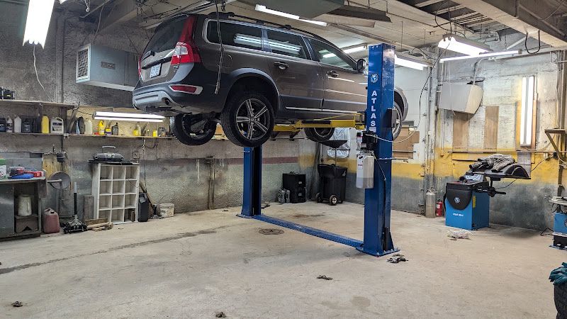 Ohm's garage