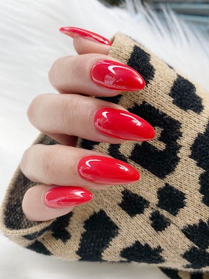 VARNISH Nails & Beauty in Yaletown, Vancouver