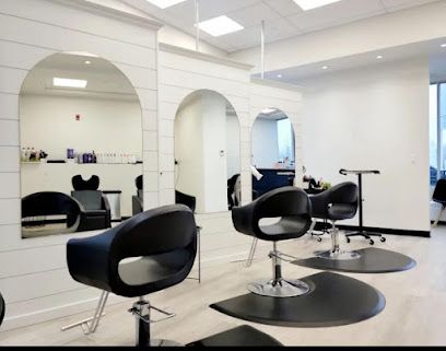 Blondie & Ginger Salon