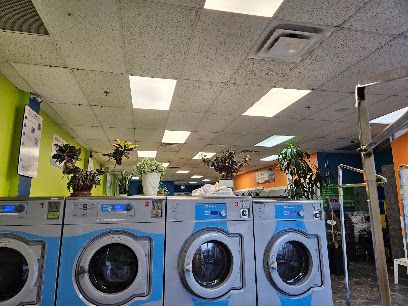 Dixie-Bloor Coin Laundry